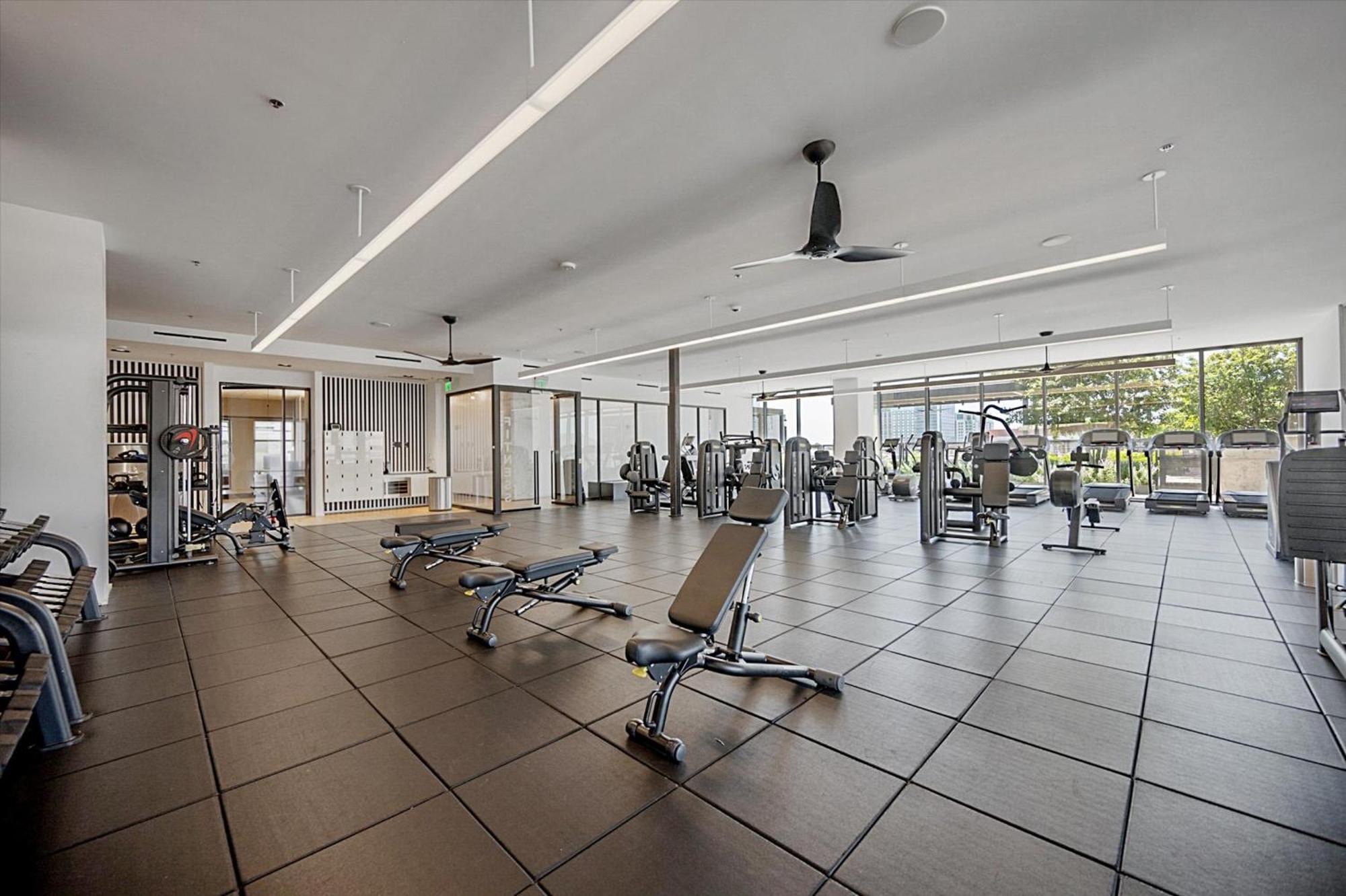 Global Luxury Suites Nashville Downtown Bagian luar foto